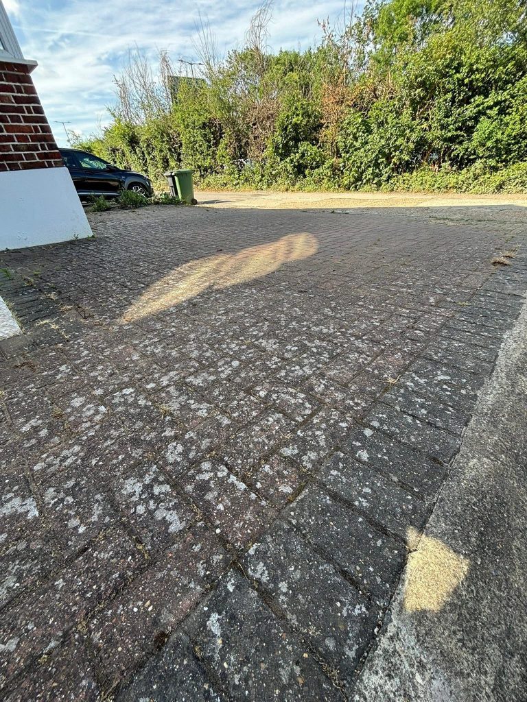 block driveway cleaning east grinstead